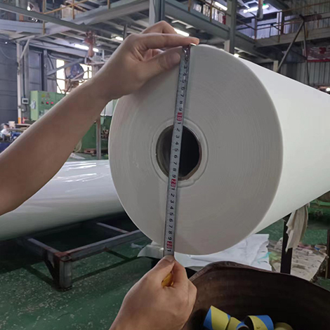 Ingrese los detalles del producto (como color, tamaño, materiales, etc.) y otros requisitos específicos para recibir una cotización precisa.