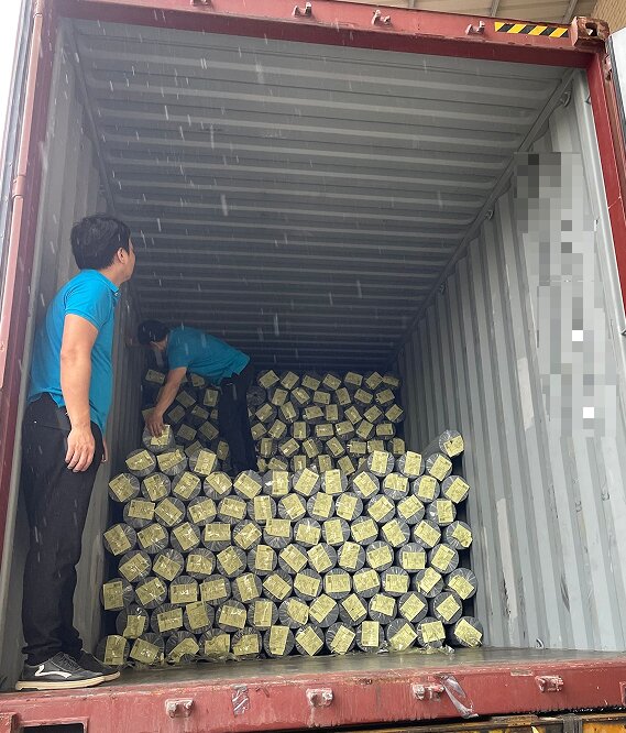 Tela no tejida de polipropileno spunbond gris de 95 g/m² y 160/180 cm de ancho para bolsas