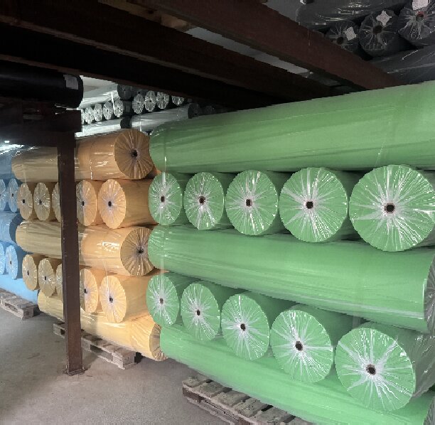 Tela no tejida hilada 100 % PP de 85 g/m² para bolsas de embalaje