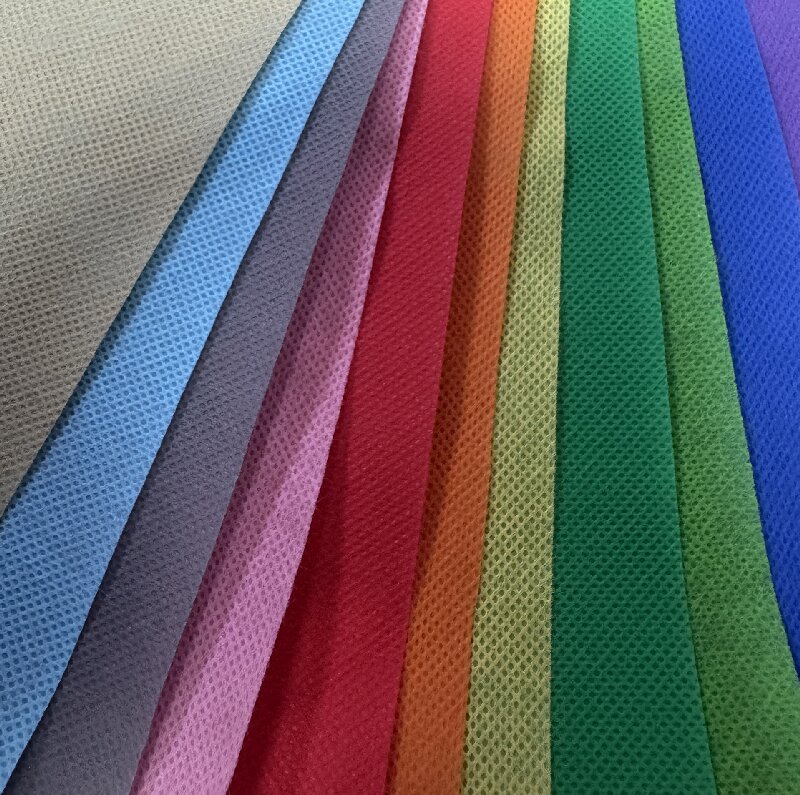 Rollos de tela no tejida hilada de polipropileno de 65 g/m² para bolsas duraderas